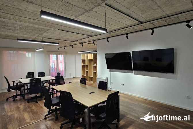 Business Property for Rent 3+1 in Tirana - 2,500 Euro