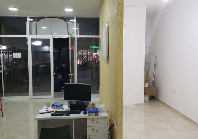 Jepet me qera dyqane ne Astir [PD07]