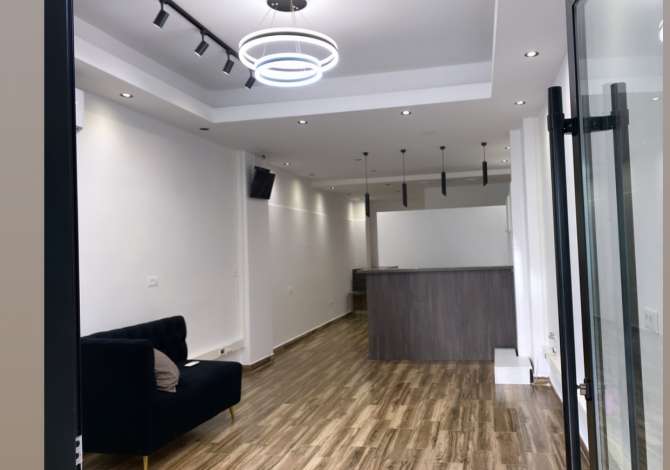 Ambient biznesi me qera 3+1 ne Tirane - 50,000 Leke