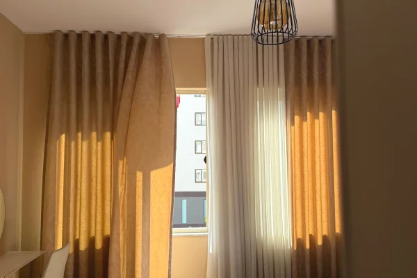 Shtepi me qera Apartament ne Tirane, 2+1, Mobilimi E mobiluar, Pagesa 600  Euro.