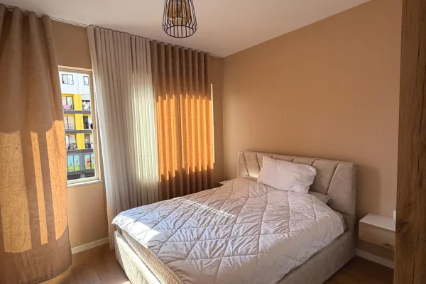 Shtepi me qera Apartament ne Tirane, 2+1, Mobilimi E mobiluar, Pagesa 600  Euro.