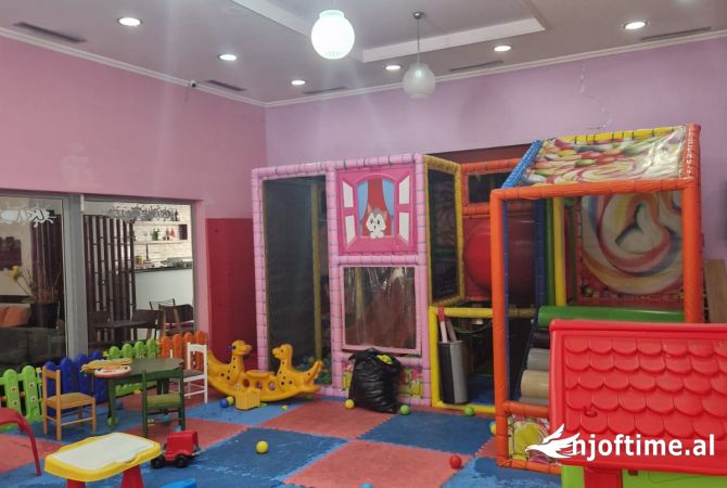 Business Property in Sale 2+1 in Tirana - 300,000 Euro