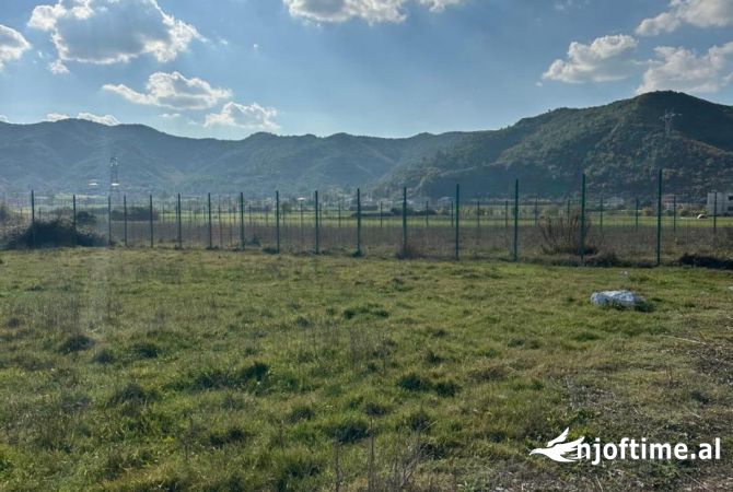 Toke ne shitje ne Fortuzaj