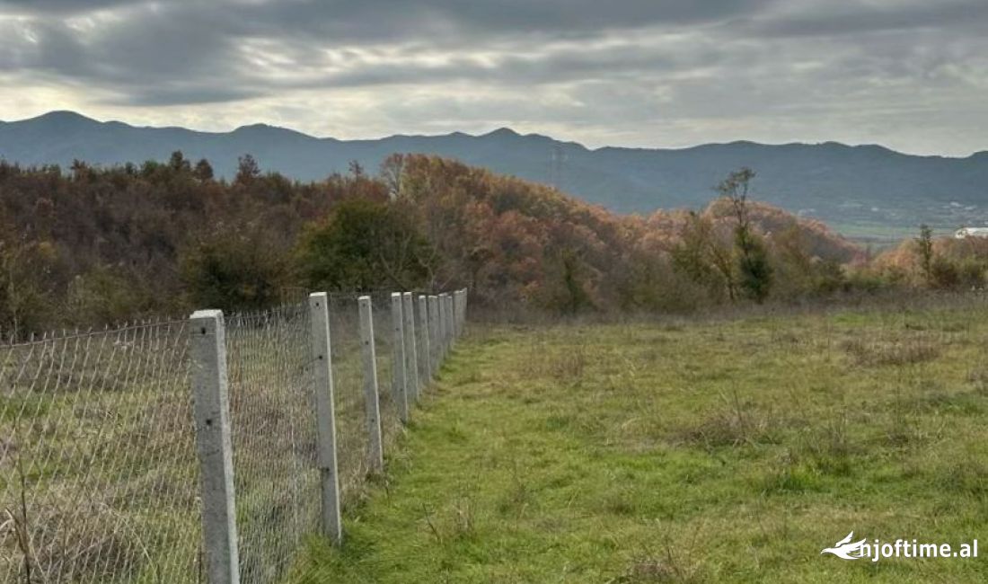 Toke ne shitje ne Sharre