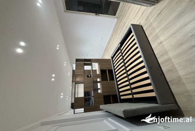 Shtepi ne shitje Apartament ne Tirane, 1+1, Mobilimi E mobiluar, Pagesa 230,000  Euro.
