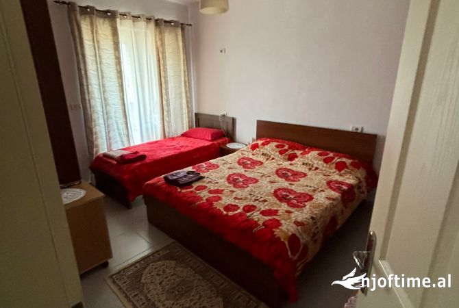 Shtepi ne shitje Apartament ne Tirane, 2+1, Mobilimi Bosh, pa mobiluar, Pagesa 150,000  Euro.