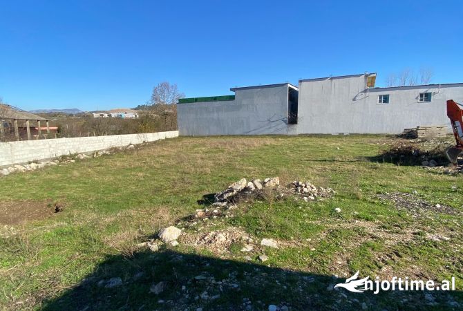 Toke ne shitje ne Fortuzaj