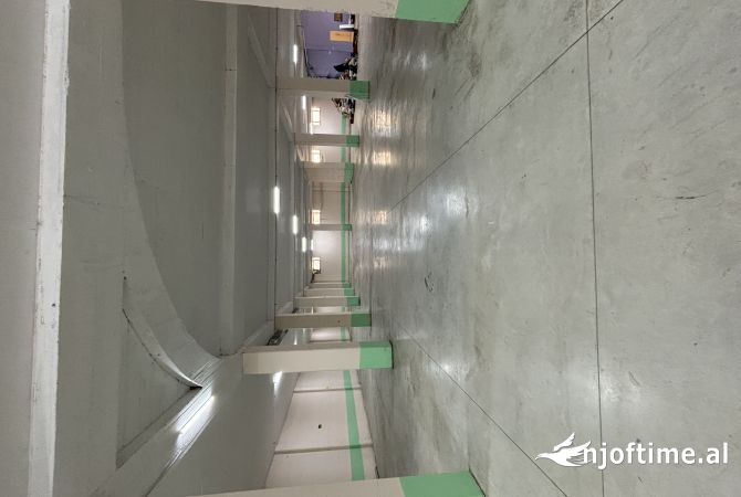 Business Property in Sale 4+1 in Tirana - 4,000 Euro