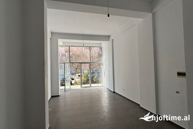 Business Property in Sale 1+1 in Tirana - 91,000 Euro