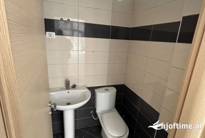 Business Property in Sale 1+1 in Tirana - 91,000 Euro