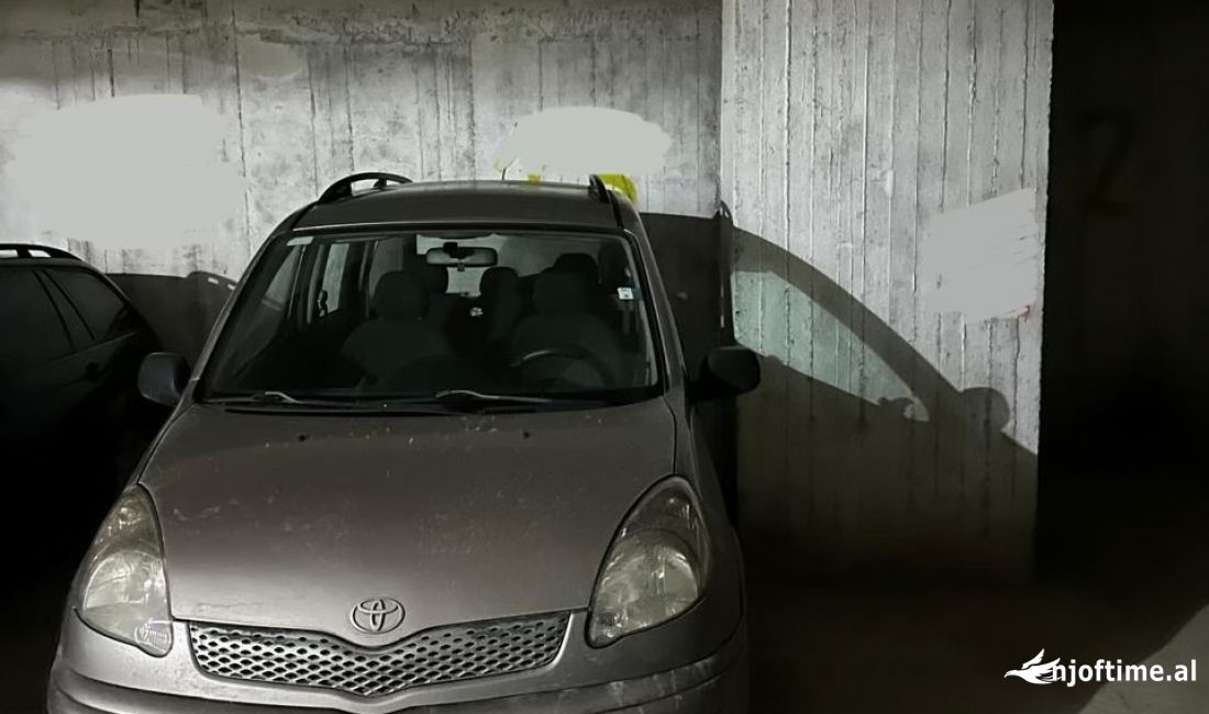 Post parkimi ne shitje Astir