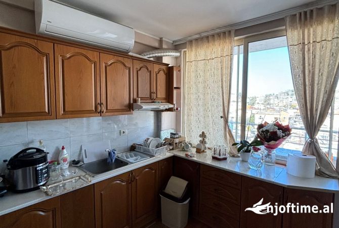 Apartament 2+1+2 ne shitje yzberisht
