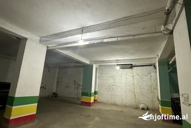 Magazine me qira ne Yzberisht