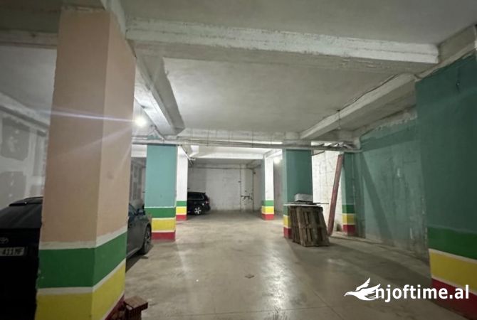 Magazine me qira ne Yzberisht