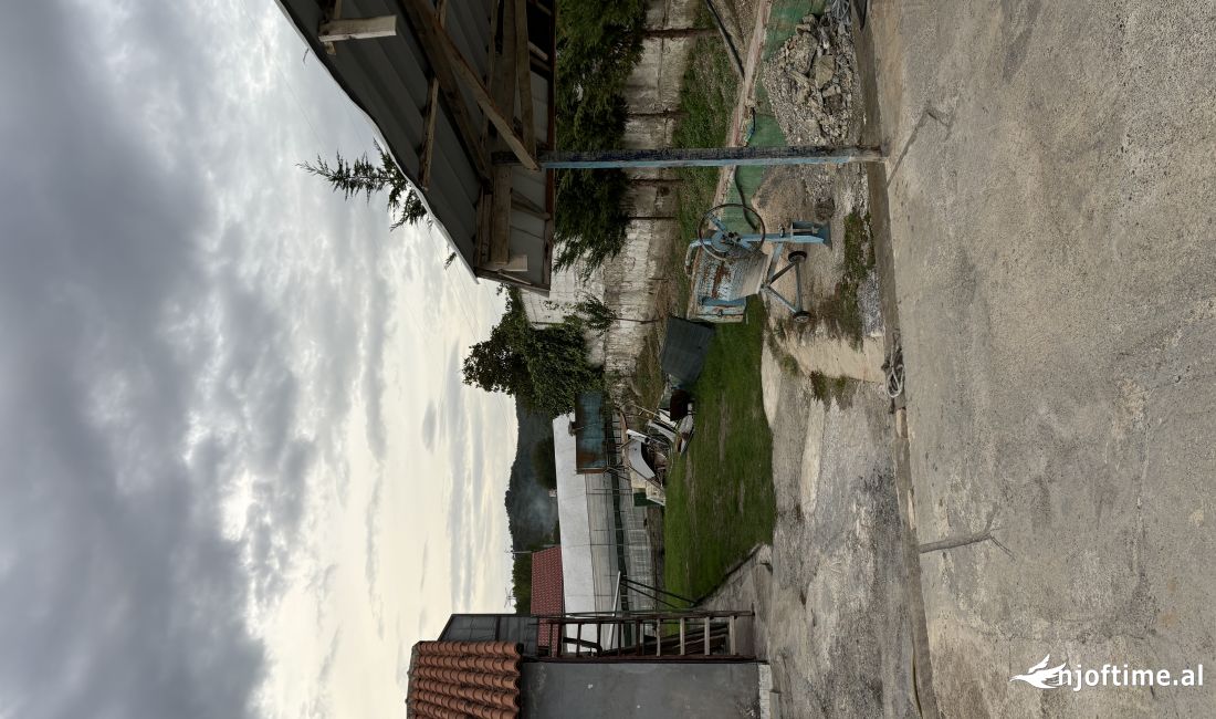 Shtepi private me qira ne Prsuh