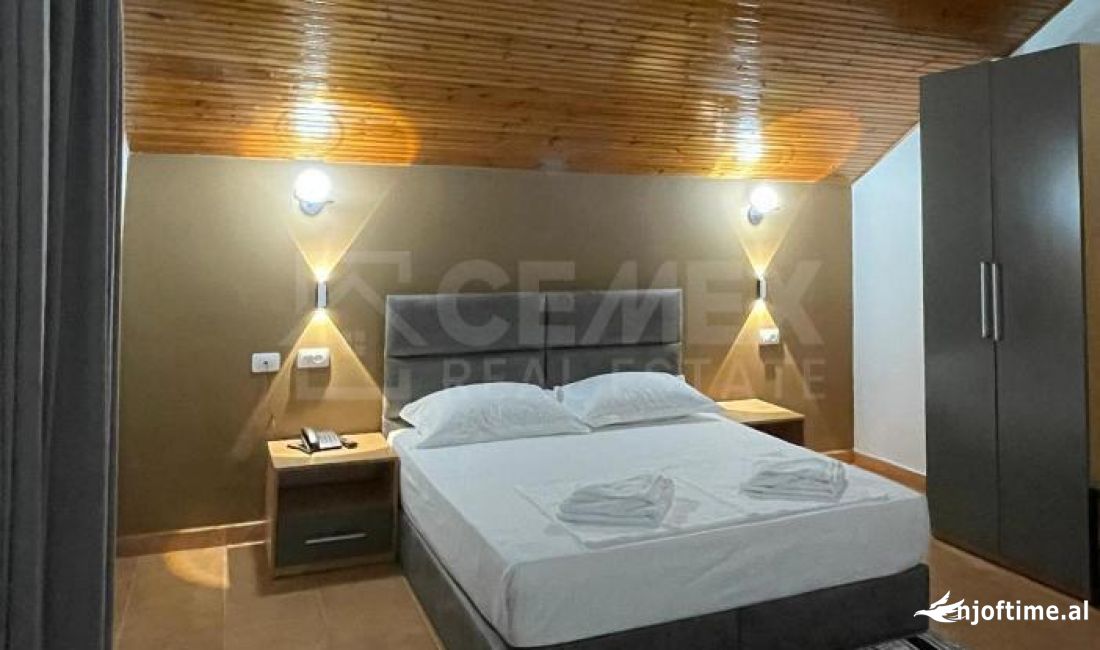 Hotel + Bar Kafer per qira ne Qender te Kombinatit !