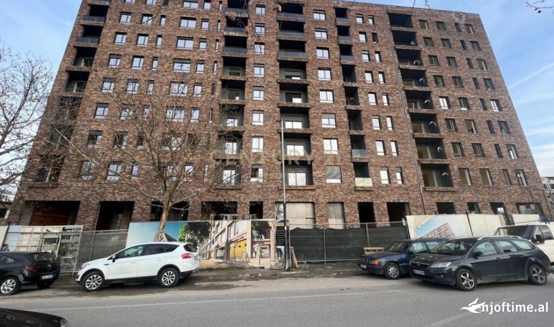 Shtepi ne shitje Apartament ne Tirane, 1+1, Mobilimi Bosh, pa mobiluar, Pagesa 92,900  Euro.