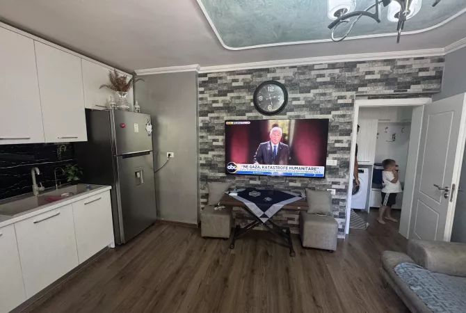Shtepi ne shitje Apartament ne Tirane, 3+1, Mobilimi E mobiluar, Pagesa 129,000  Euro.