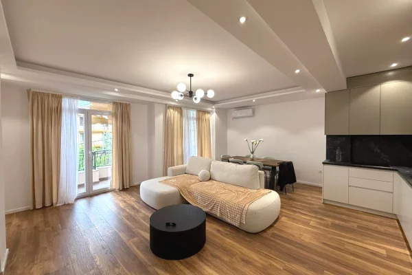 Apartament 1+1+post parkimi tek Rruga Elbasanit!