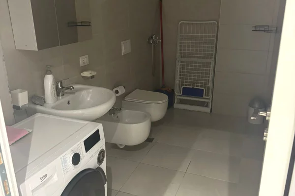 Shtepi me qera Apartament ne Tirane, 1+1, Mobilimi E mobiluar, Pagesa 60,000  Leke.