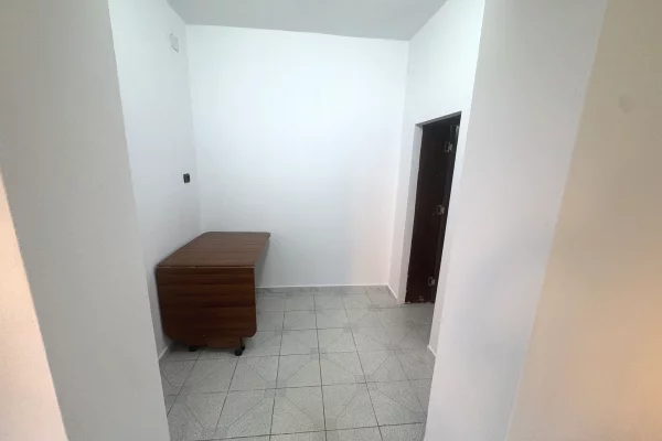 Shtepi me qera Apartament ne Tirane, 1+1, Mobilimi E mobiluar, Pagesa 45,000  Leke.