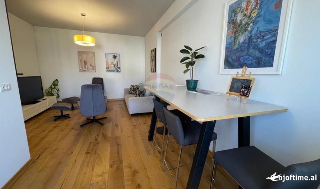 Zyre per qira, e mobiluar, Rruga e Kosovareve