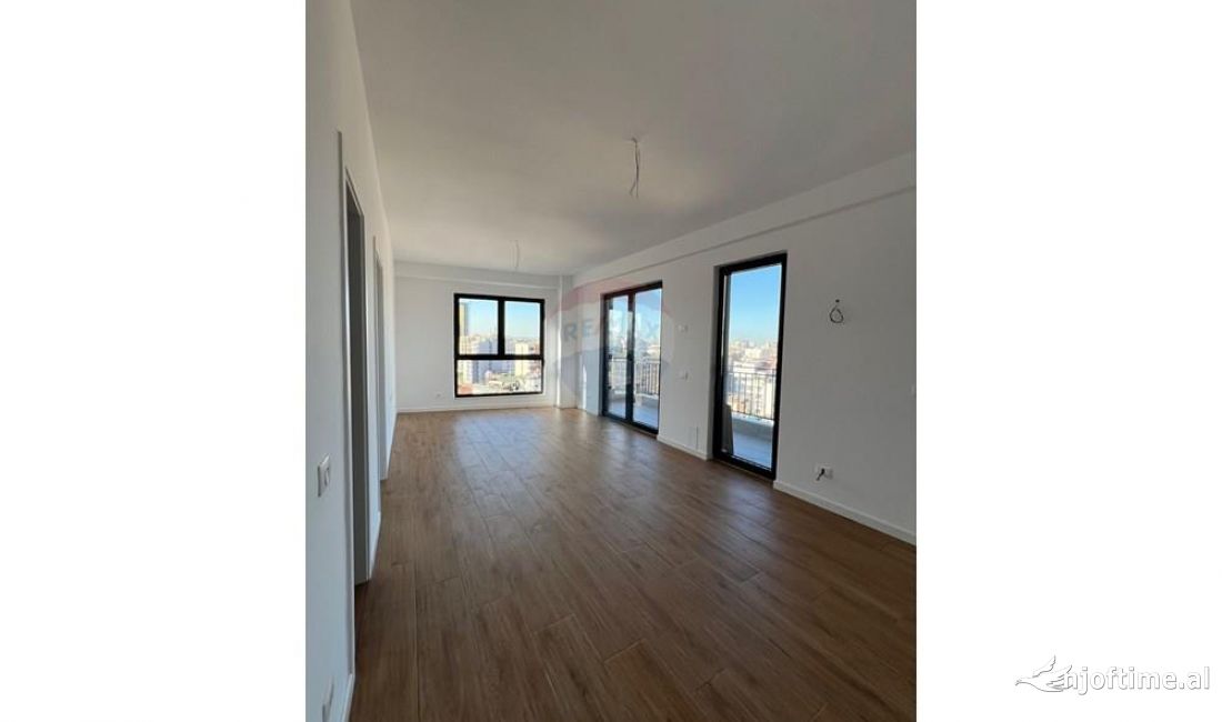 JEPET ZYRE PER QIRA NE QENDER