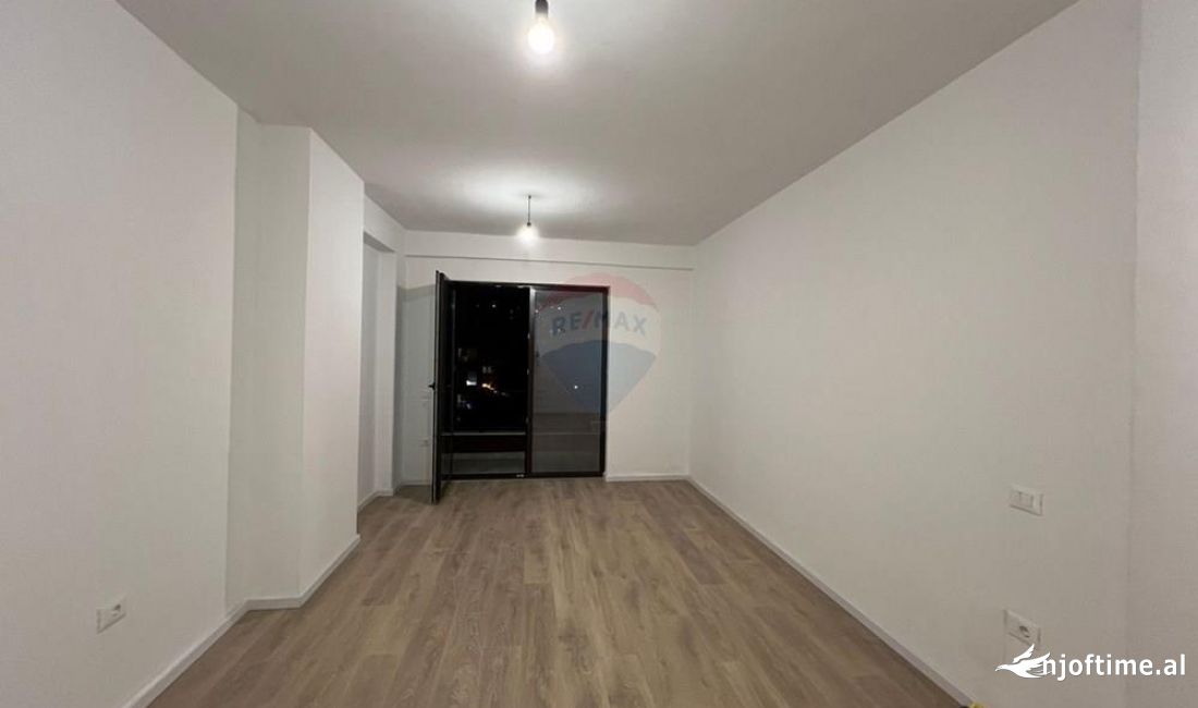 Ofrohet 2+1+Post Parkimi Per Qira Ne Myslym Shyr