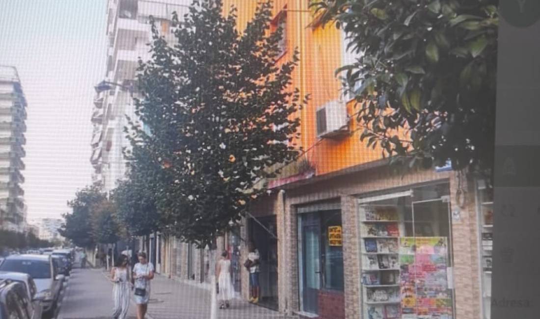 Shitet dyqan ne qender te Fierit 