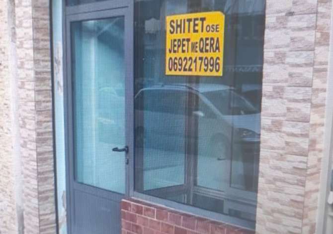 Shitet dyqan ne qender te Fierit 