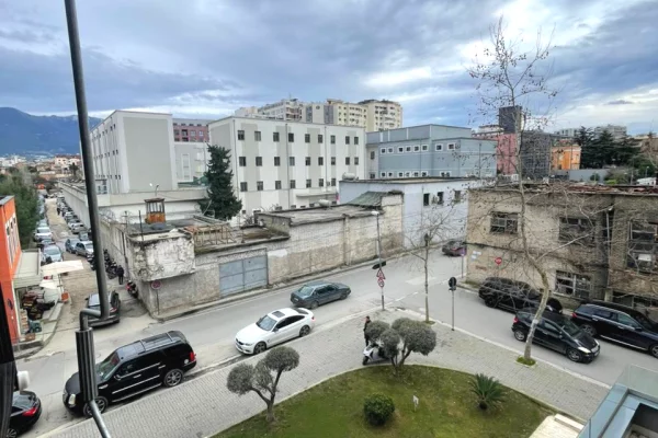 Qera , Ambjent Biznesi , Rruga Panorama , Tirane