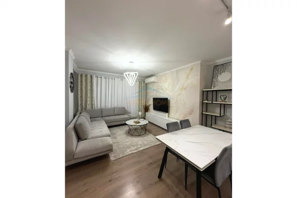 Shtepi me qera Apartament ne Tirane, 1+1, Mobilimi E mobiluar, Pagesa 650  Euro.