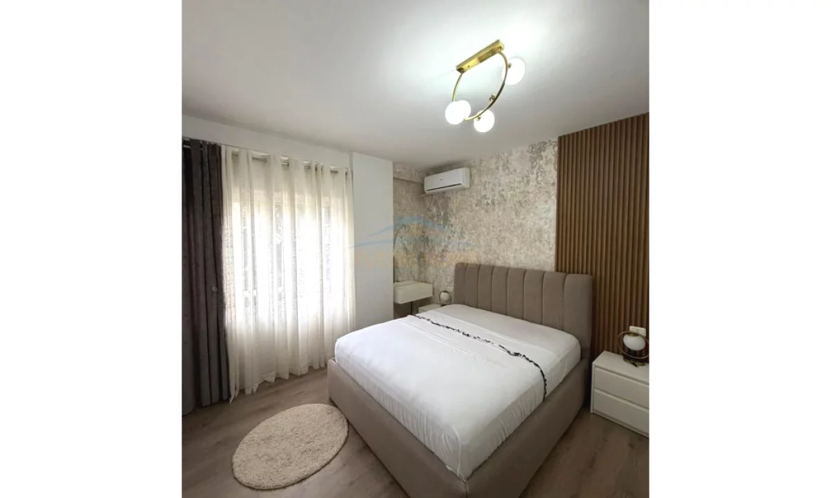 Shtepi me qera Apartament ne Tirane, 1+1, Mobilimi E mobiluar, Pagesa 650  Euro.