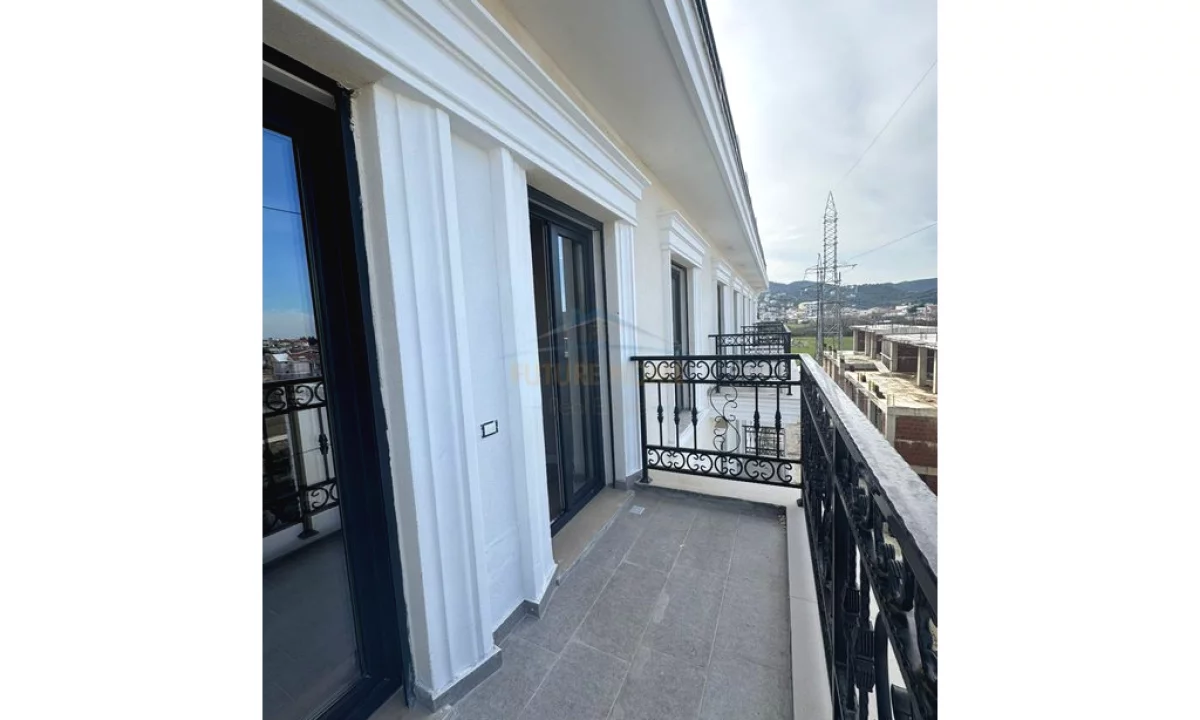 Shtepi ne shitje Apartament ne Tirane, 1+1, Mobilimi Bosh, pa mobiluar, Pagesa 159,000  Euro.