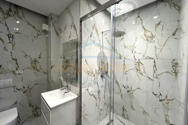 Shtepi ne shitje Apartament ne Tirane, 2+1, Mobilimi E mobiluar, Pagesa 370,000  Euro.