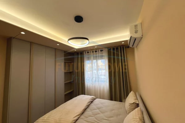 Shtepi ne shitje Apartament ne Tirane, 2+1, Mobilimi E mobiluar, Pagesa 370,000  Euro.