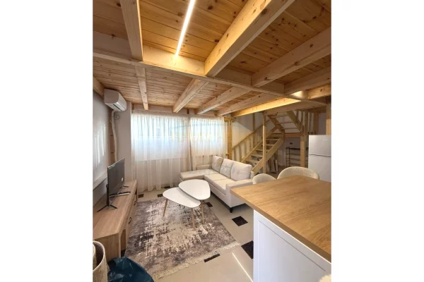 Qera, Duplex 1+1, Rruga e Dibrës, Tiranë