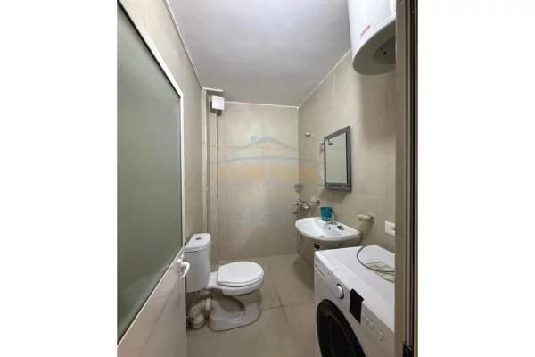 Shtepi me qera Duplex(shtepi me 2 kate) ne Tirane, 1+1, Mobilimi E mobiluar, Pagesa 650  Euro.