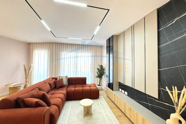 Shtepi ne shitje 2+1 ne Tirane - 182,000 Euro