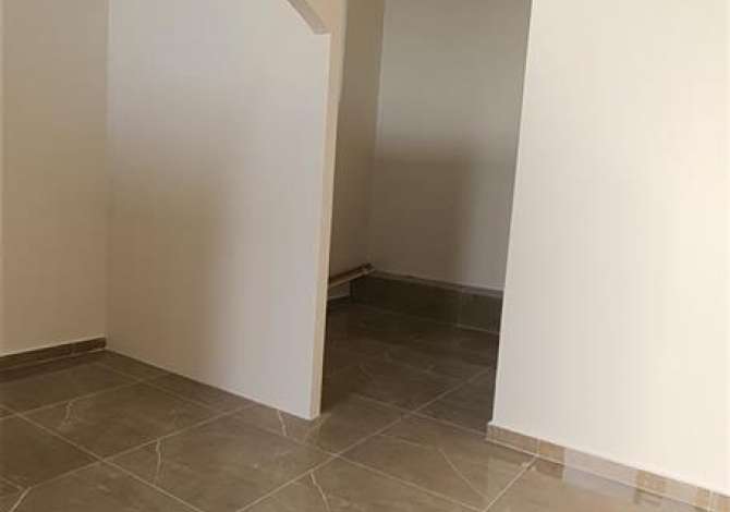 Ambient biznesi me qera 3+1 ne Tirane - 450 Euro