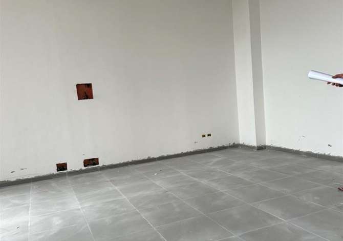 Business Property for Rent 1+1 in Tirana - 1,000 Euro