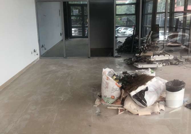 Business Property for Rent 1+1 in Tirana - 1,000 Euro