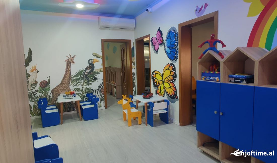 JEPET ME QERA AMBJENT 3+1 1000 EURO ALI DEMI