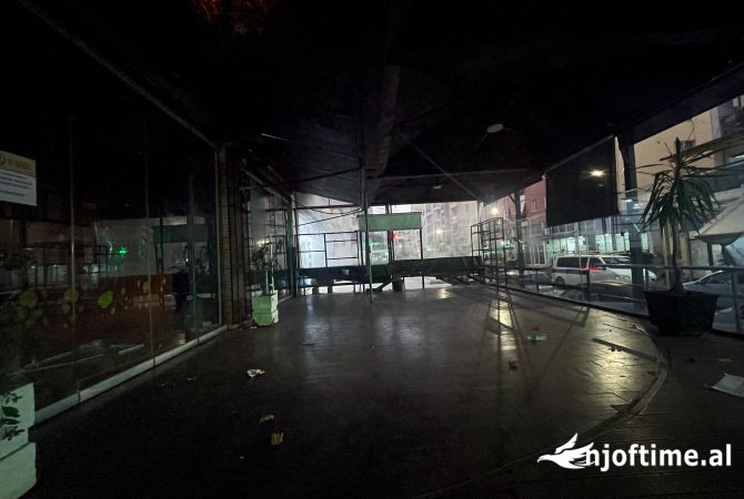 Ambiente Commerciale in Affitto 2+1 a Tirana - 700 Euro