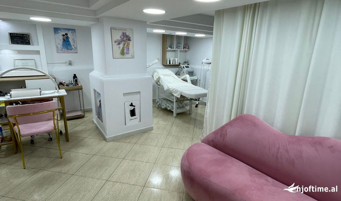 SHITET AMBJENT BIZNESI 30M2 60000 EURO RRUGA SAMI FRASHERI