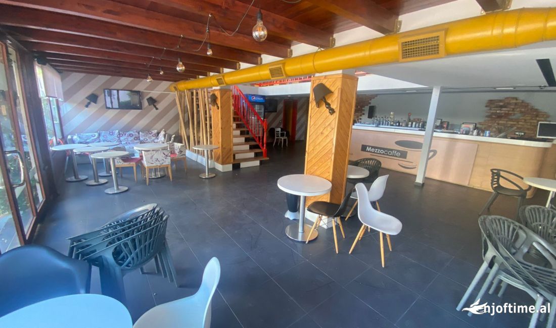 JEPET ME QERA AMBJENT BIZNESI 400M2 1500 EURO RRUGA E ELBASANIT