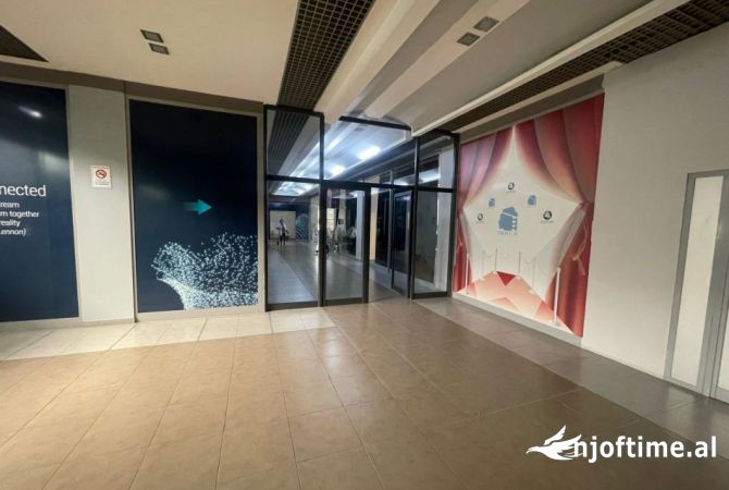 JEPET ME QERA  AMBJENT 1000M2 10000 EURO XHAMLLIKU