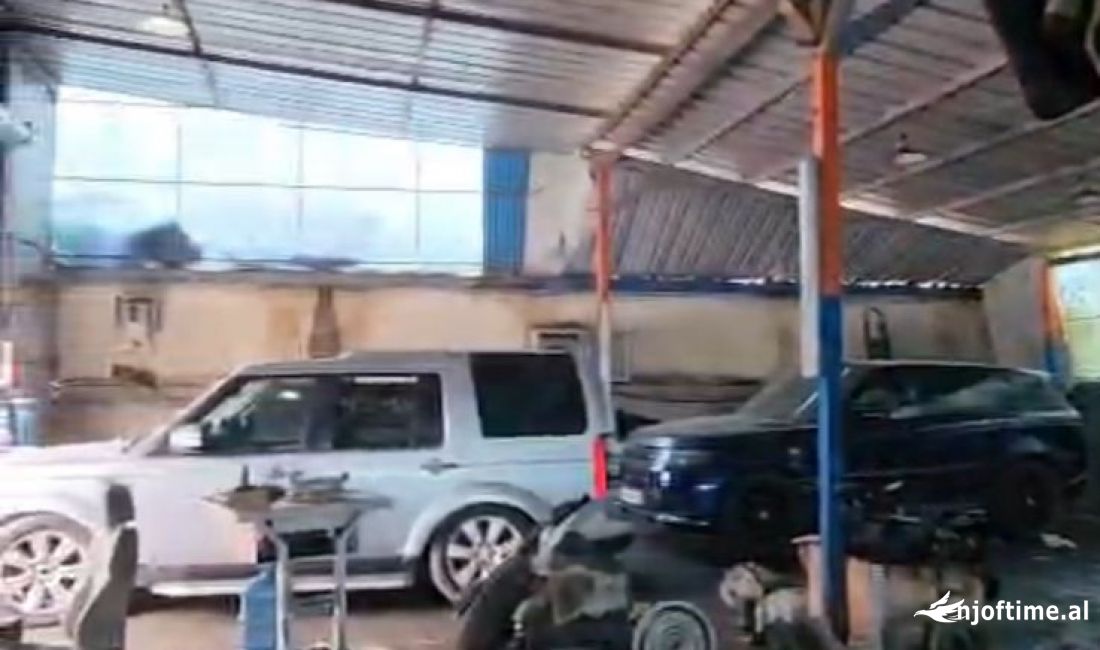 JEPET ME QERA SERVIS 1140M2 1300 EURO  KOMBINAT