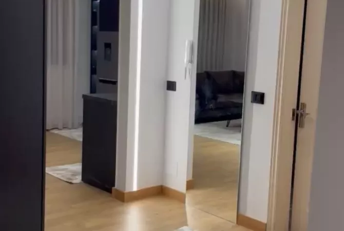 Shtepi me qera Apartament ne Tirane, 2+1, Mobilimi E mobiluar, Pagesa 70,000  Leke.
