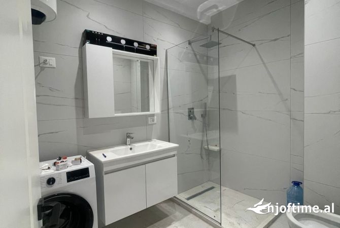 Shtepi me qera Apartament ne Tirane, 1+1, Mobilimi E mobiluar, Pagesa 600  Euro.